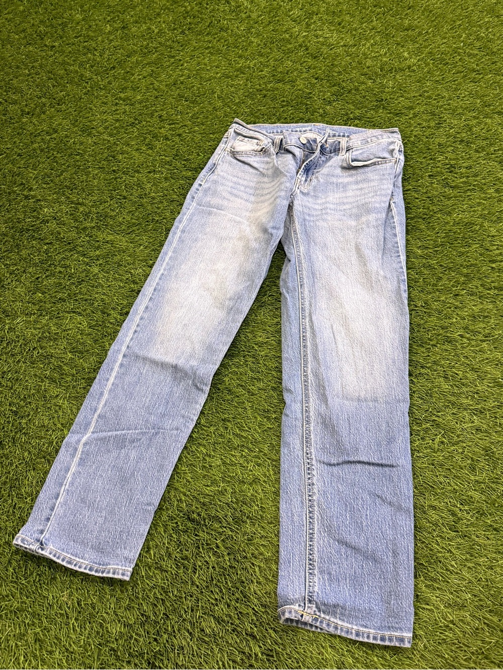 Old Navy Mid Rise WOW Boyfriend Jeans
